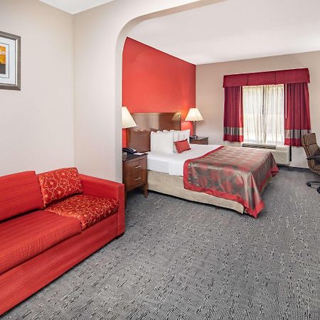 รามาดา บาย วินด์แฮม อัลฟาเรตตา Hotel อัลฟาเรททา ภายนอก รูปภาพ