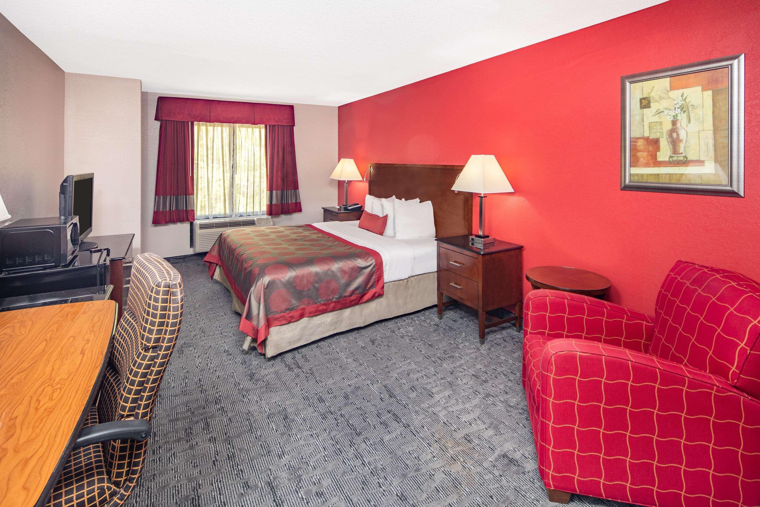 รามาดา บาย วินด์แฮม อัลฟาเรตตา Hotel อัลฟาเรททา ภายนอก รูปภาพ